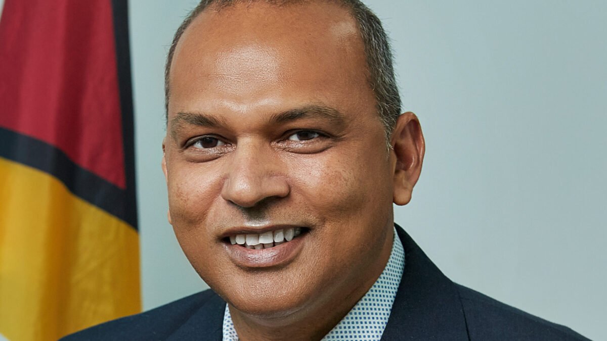 HEALTH MINISTER BACKS VAPE IMPORT RESTRICTIONS, WARNS OF NICOTINE ADDICTION AMONG GUYANA’S CHILDREN